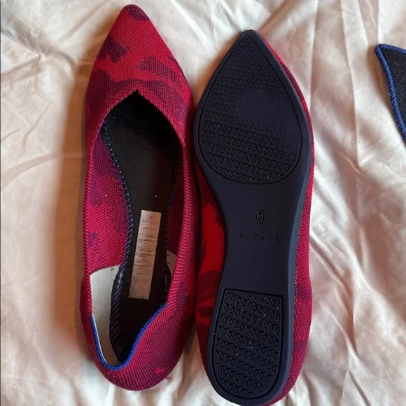 Rothy's The Point Red Camo Pointed Toe Flats size 11 - Picture 2 of 3